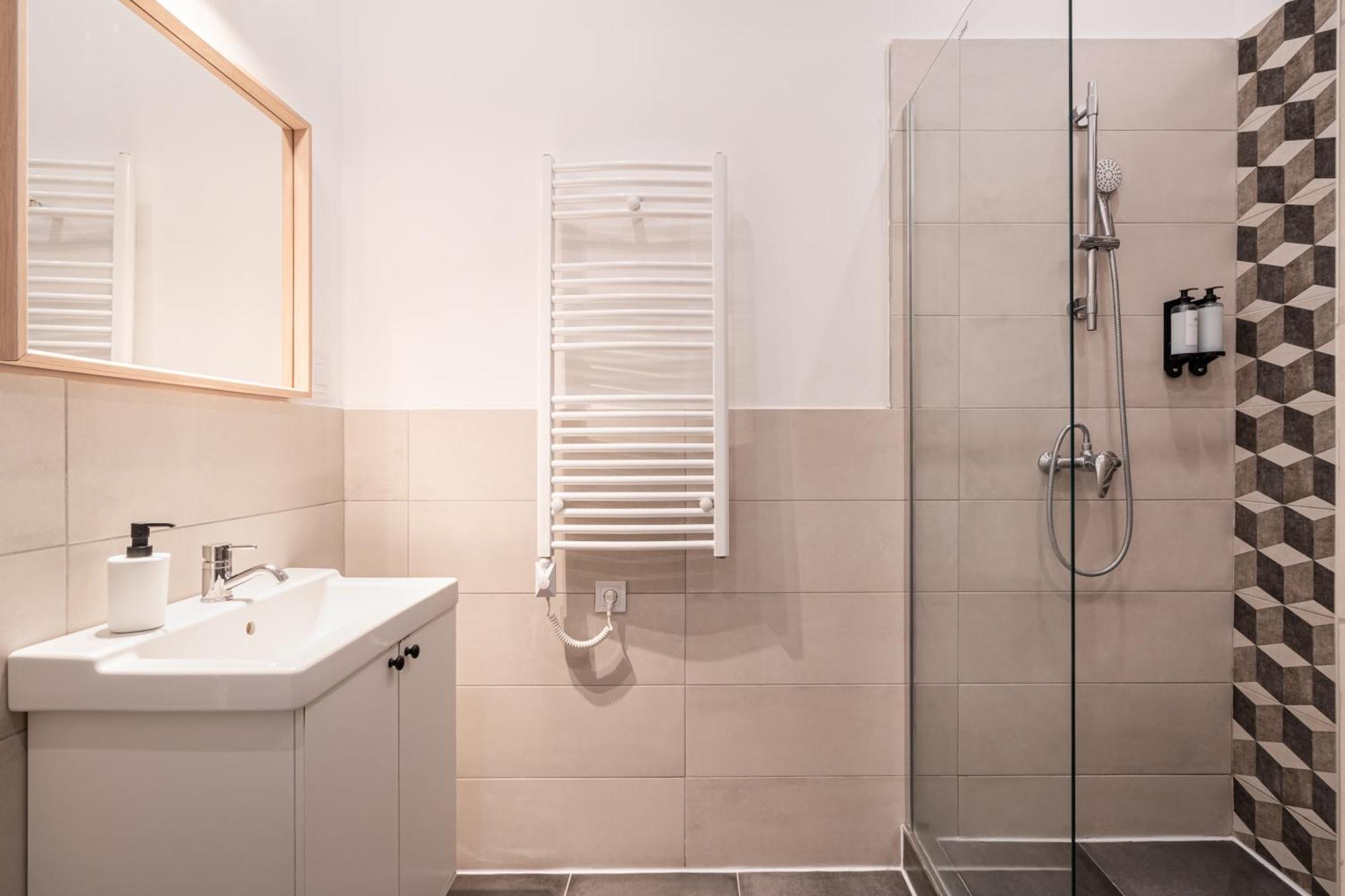 D35 - Chic Boutique By Bqa Budapest